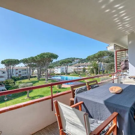 Apartment With Pool And Tennis Courts In *