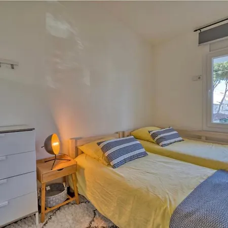With Pool And Tennis Courts In Apartment Calella De Palafrugell